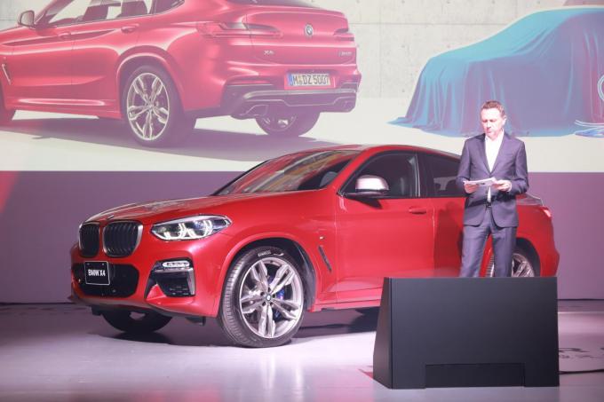 BMW X4が待望のフルモデルチェンジ！　よりクーペらしさが際立つボディが魅力的