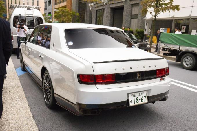報道陣も騒然 豊田章男社長が乗り込んだのは世界に1台だけのトヨタ センチュリーgrmn 自動車情報 ニュース Web Cartop