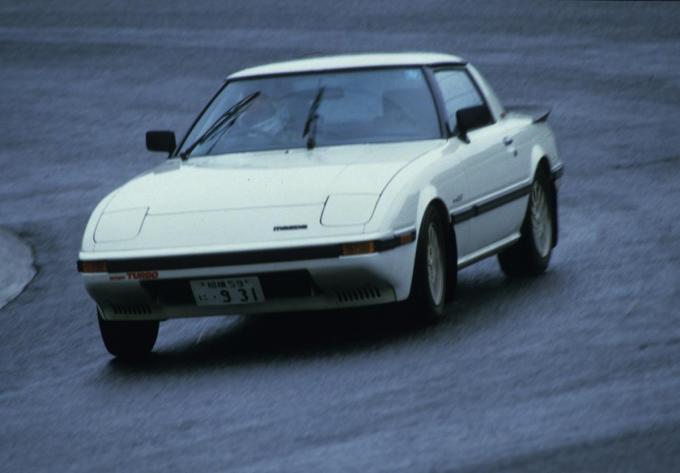 マツダRX-7