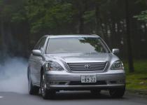 隠れた人気車！　名車じゃないのに未だに街中でよく見かける旧いクルマ５選