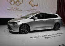 現地速報！　フランス・パリサロンでワゴンボディのカローラツーリングスポーツをワールドプレミア
