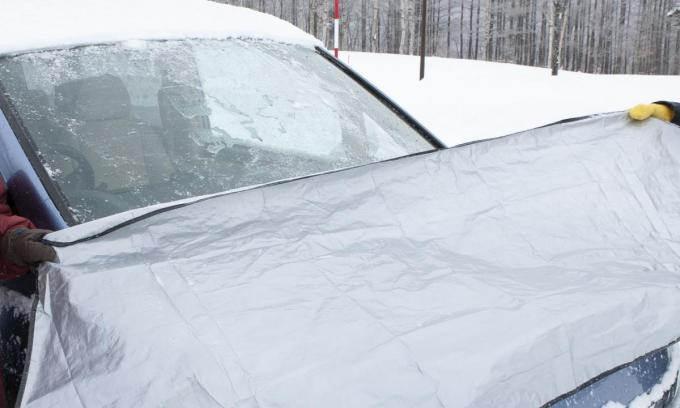 早く走り出したいのに前が見えない フロントガラスの凍結を防ぐ方法とは 自動車情報 ニュース Web Cartop