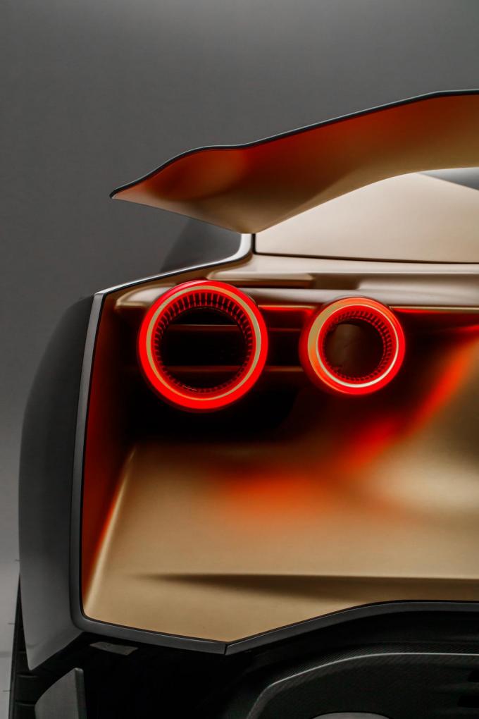 画像ギャラリー ベース車は00万円弱 Gt R50 By イタルデザインに１億円超えの価値はあるのか 画像27 自動車情報 ニュース Web Cartop