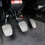 【画像】メーカーに直撃！　マツダが全車にオルガン式アクセルペダルを採用するワケ 〜 画像12
