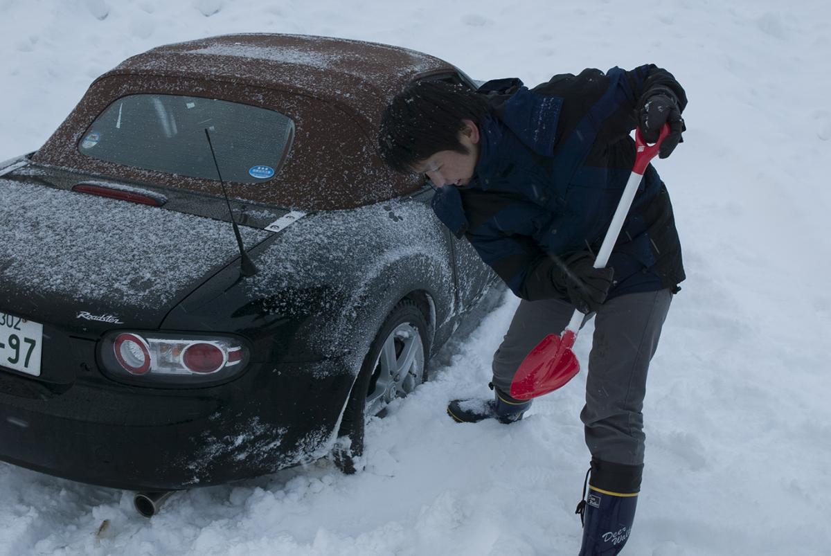 慣れない降雪でパニックにならないために 誰でもできるクルマの雪対策４選 自動車情報 ニュース Web Cartop 2ページ目