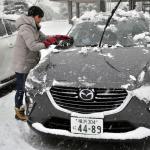 【画像】一歩間違えるとボディが傷だらけ！　正しいクルマの雪下ろしの方法とは 〜 画像6