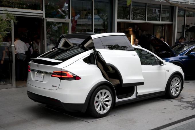 画像ギャラリー ドアパンチの心配なし 乗降性も良し それでもガルウイングが普及しないワケ 画像14 自動車情報 ニュース Web Cartop