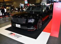 ショーファーカーをスポーティにカスタム！　世界に2台のセンチュリーGRMNを展示【大阪オートメッセ】