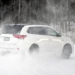 【画像】【試乗】雪道ベストなSUV！　モーターの緻密な走り以外の利点も見えたアウトランダーPHEV雪上ドライブ 〜 画像13