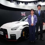 【画像】さらなる速さを求めた日産GT-Rの2020年モデル発表！　GT-RとフェアレディZの50周年を記念したレーシーすぎる限定車も 〜 画像14