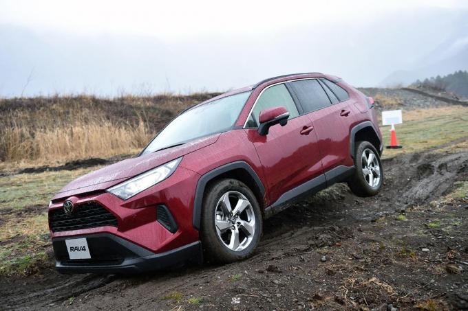 RAV4