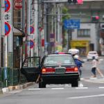 空車なのに乗せてくれない？　停まりたくても停まれないタクシー停車事情