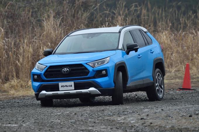 RAV4