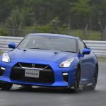 【画像】【独占試乗】「日産GT-R NISMO」20年モデル日本仕様を全開！　衝撃の進化っぷりとは 〜 画像2