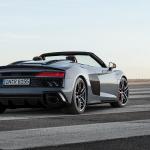 【画像】車名にパフォーマンスを追加！　アウディのフラッグシップスポーツモデル「R8」が一部改良を実施 〜 画像97