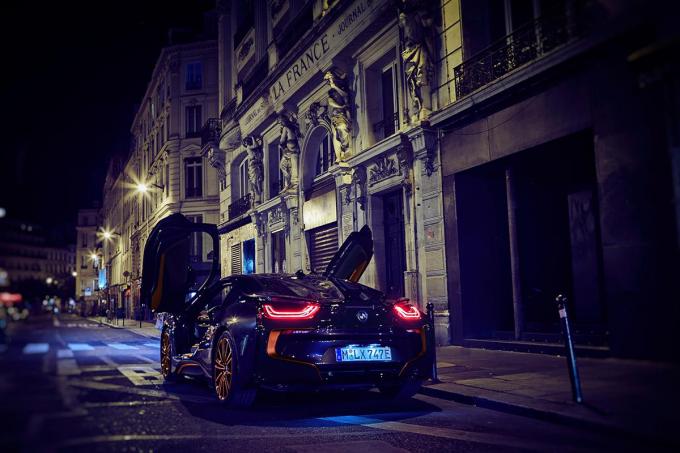 i8