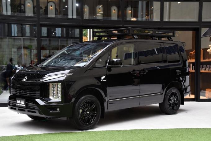 三菱の特別仕様車「ALL BLACKS」