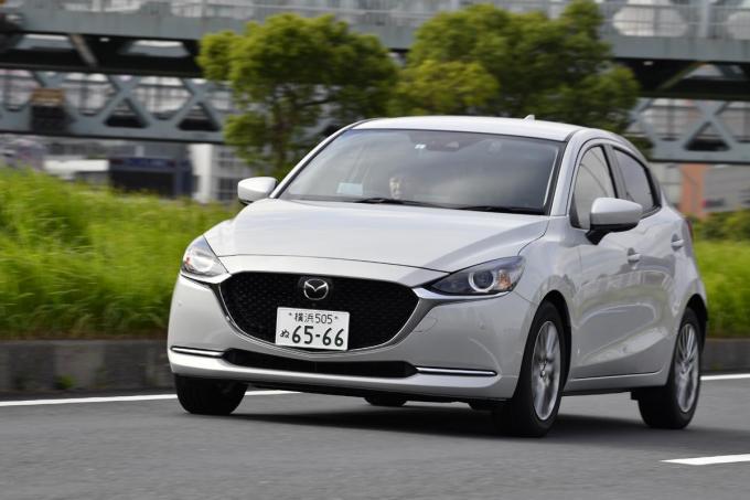 マツダMAZDA2