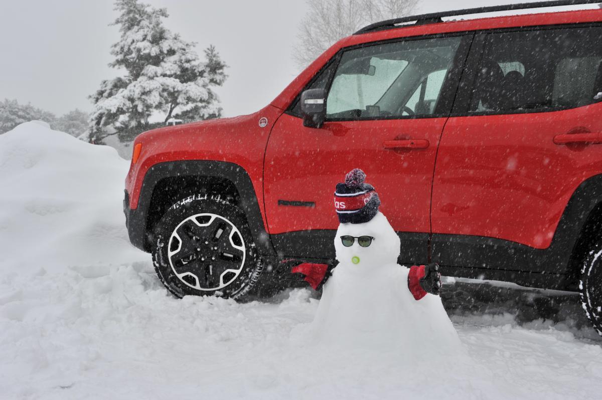 市街地の雪道は「生活4WD」で事足りるのか 〜 画像1