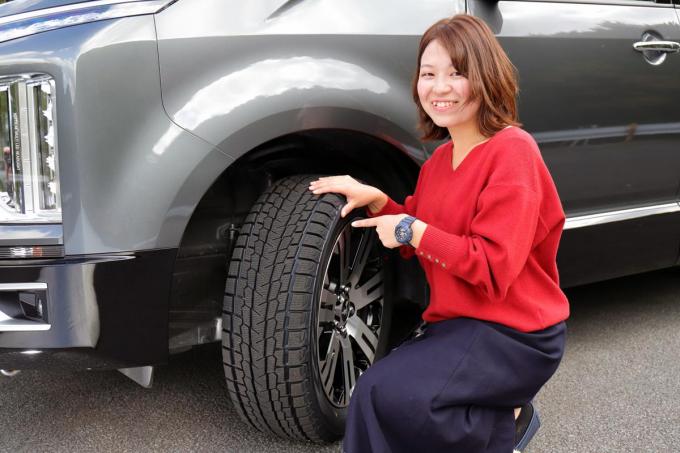 WEB CARTOP編集部員の乾ひかりと篠田英里夏がヨコハマ「iceGUAD SUV G075」を試す