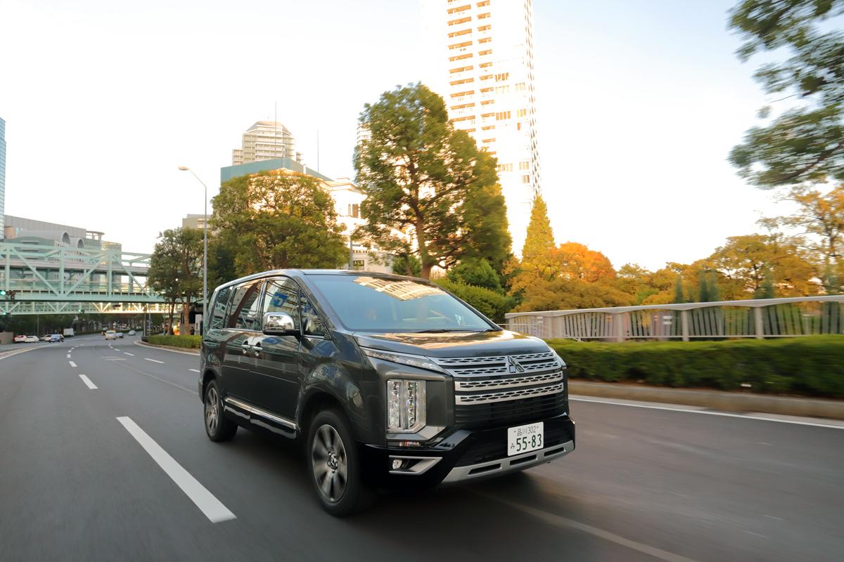 WEB CARTOP編集部員の乾ひかりと篠田英里夏がヨコハマ「iceGUAD SUV G075」を試す 〜 画像26