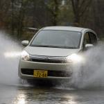 【画像】クルマが走れる水の深さは？　豪雨や台風時の運転で「命と愛車を守る」ためにすべきこと 〜 画像2