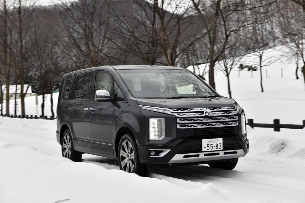 WEB CARTOP編集部の乾ひかりと篠田英里夏がヨコハマiceGUARD SUV G075の雪道性能を試す 〜 画像17