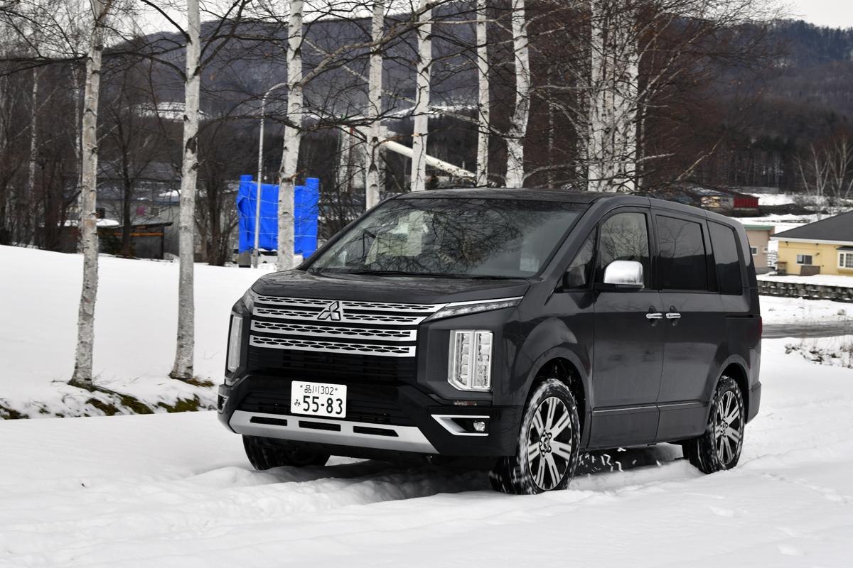 WEB CARTOP編集部の乾ひかりと篠田英里夏がヨコハマiceGUARD SUV G075の雪道性能を試す 〜 画像16