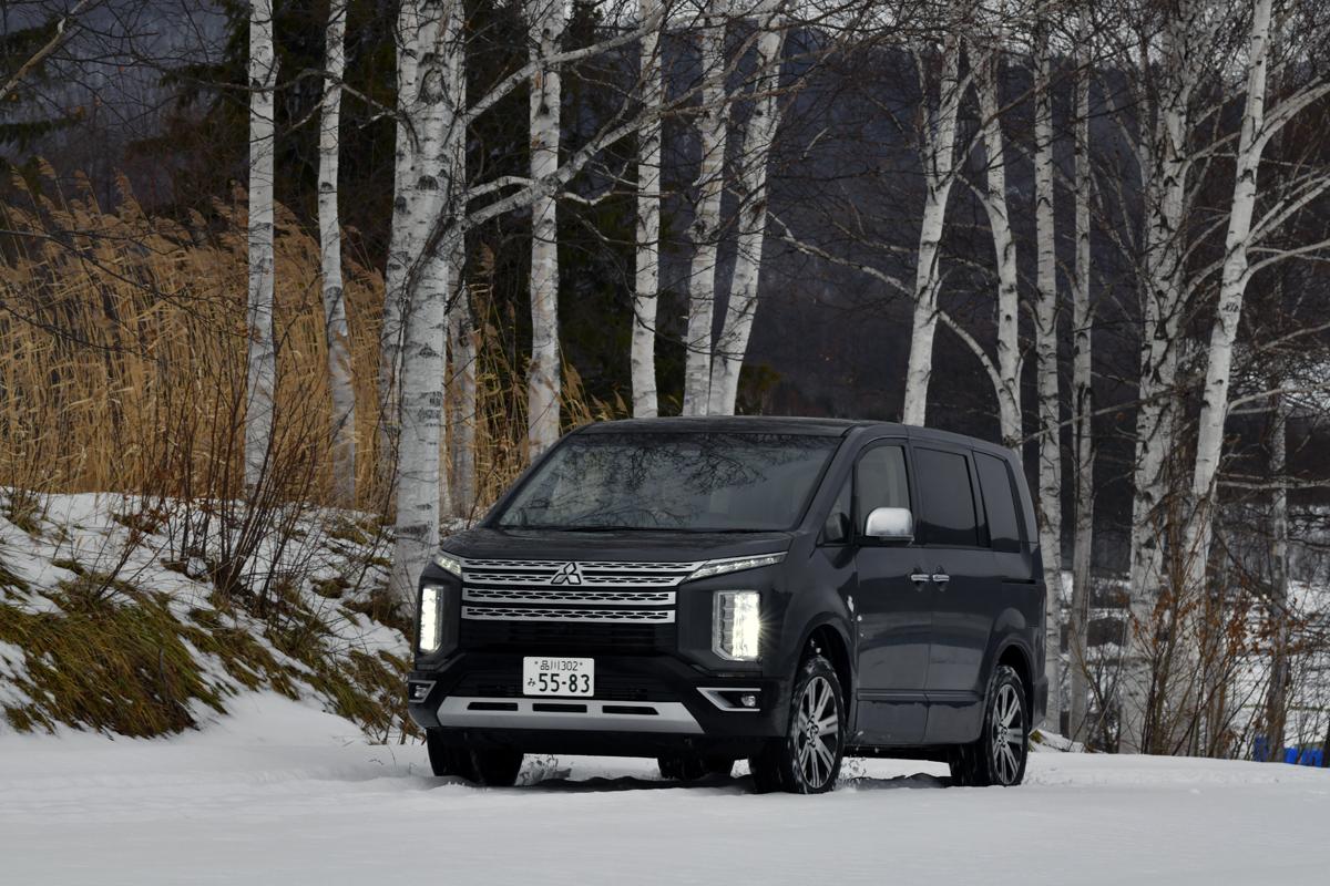 WEB CARTOP編集部の乾ひかりと篠田英里夏がヨコハマiceGUARD SUV G075の雪道性能を試す 〜 画像19