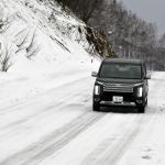 【画像】雪道に不慣れな女性編集部員２人が冬の北海道を満喫！　ヨコハマのスタッドレスが雪道の不安を一蹴したワケ 〜 画像27