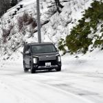 【画像】雪道に不慣れな女性編集部員２人が冬の北海道を満喫！　ヨコハマのスタッドレスが雪道の不安を一蹴したワケ 〜 画像32