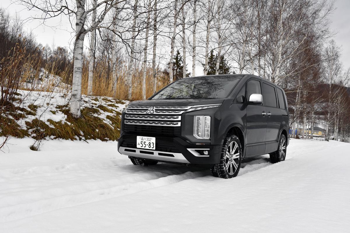 WEB CARTOP編集部の乾ひかりと篠田英里夏がヨコハマiceGUARD SUV G075の雪道性能を試す 〜 画像79