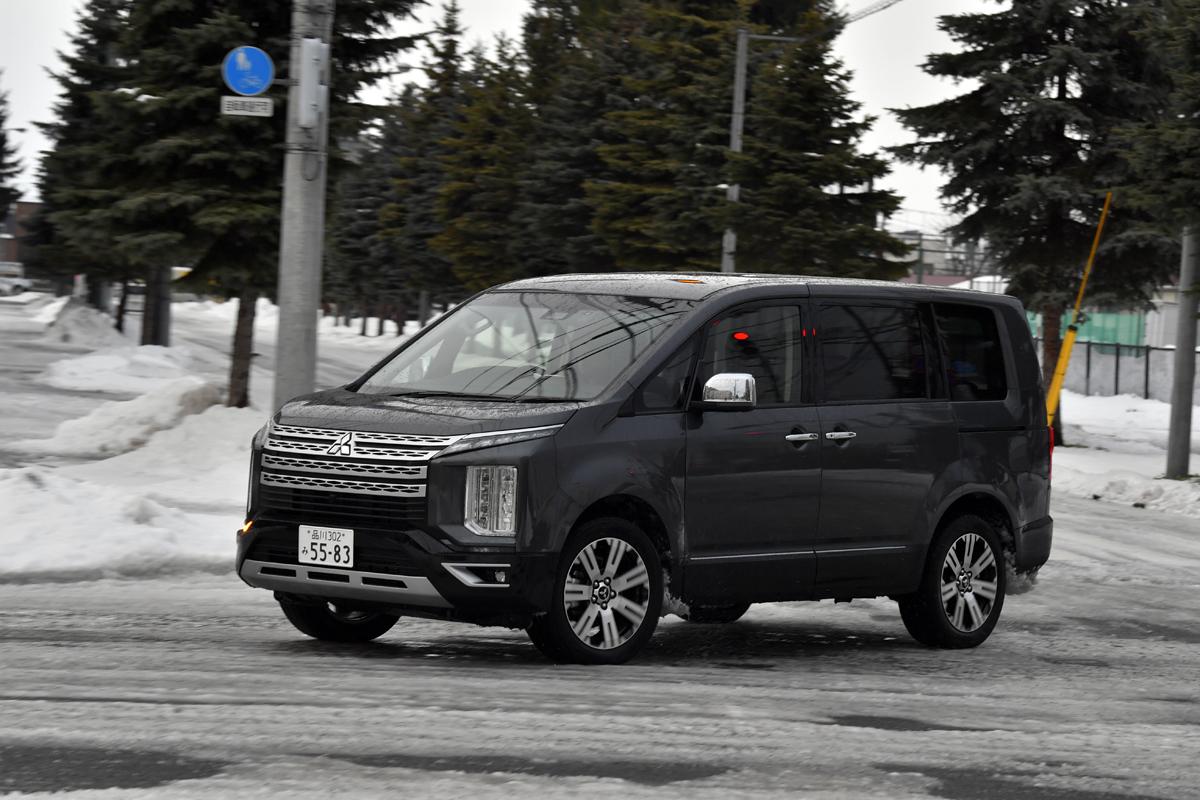 WEB CARTOP編集部の乾ひかりと篠田英里夏がヨコハマiceGUARD SUV G075の雪道性能を試す 〜 画像88