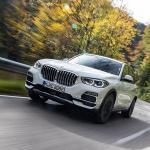 【画像】人気のBMW X5がエコなPHEVと走りを追求した高性能車という個性の異なる２モデルを追加 〜 画像9