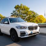 【画像】人気のBMW X5がエコなPHEVと走りを追求した高性能車という個性の異なる２モデルを追加 〜 画像16