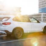 【画像】人気のBMW X5がエコなPHEVと走りを追求した高性能車という個性の異なる２モデルを追加 〜 画像17