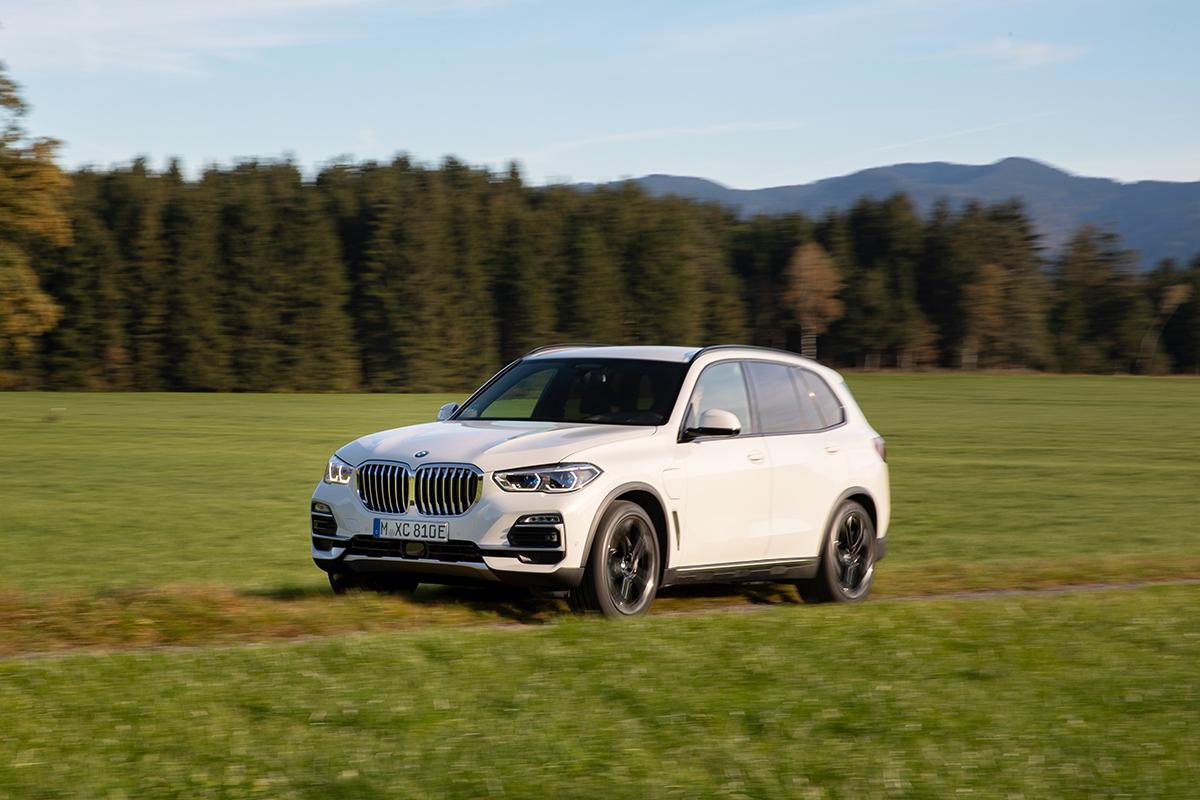 BMW X5にプラグインハイブリッドとM50iを追加 〜 画像25