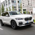 【画像】人気のBMW X5がエコなPHEVと走りを追求した高性能車という個性の異なる２モデルを追加 〜 画像26