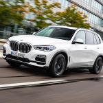 人気のBMW X5がエコなPHEVと走りを追求した高性能車という個性の異なる２モデルを追加