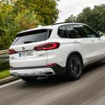 【画像】人気のBMW X5がエコなPHEVと走りを追求した高性能車という個性の異なる２モデルを追加 〜 画像36