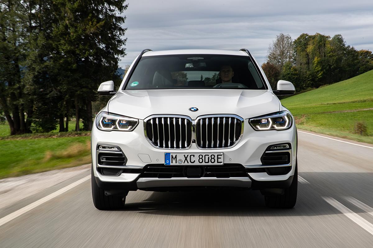 BMW X5にプラグインハイブリッドとM50iを追加 〜 画像38