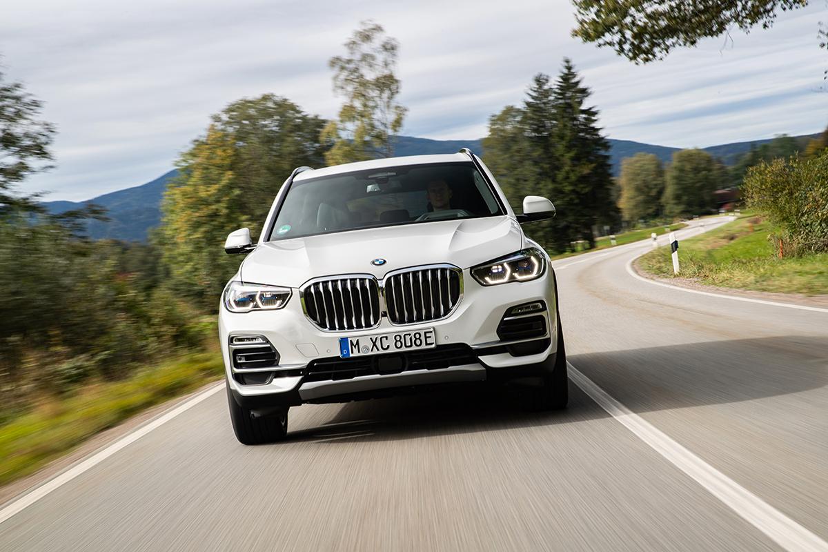 BMW X5にプラグインハイブリッドとM50iを追加 〜 画像39