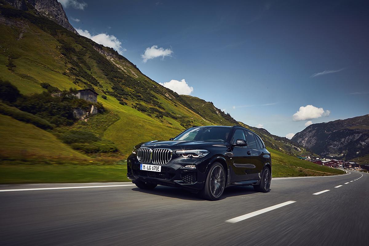 BMW X5にプラグインハイブリッドとM50iを追加 〜 画像105