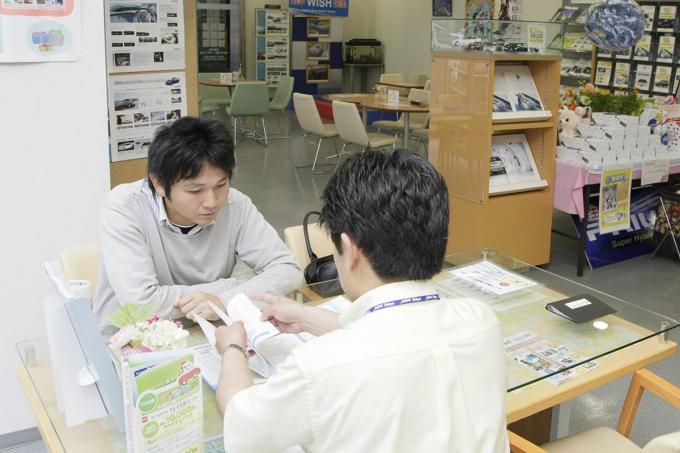 トヨタが全店全車種取り扱い