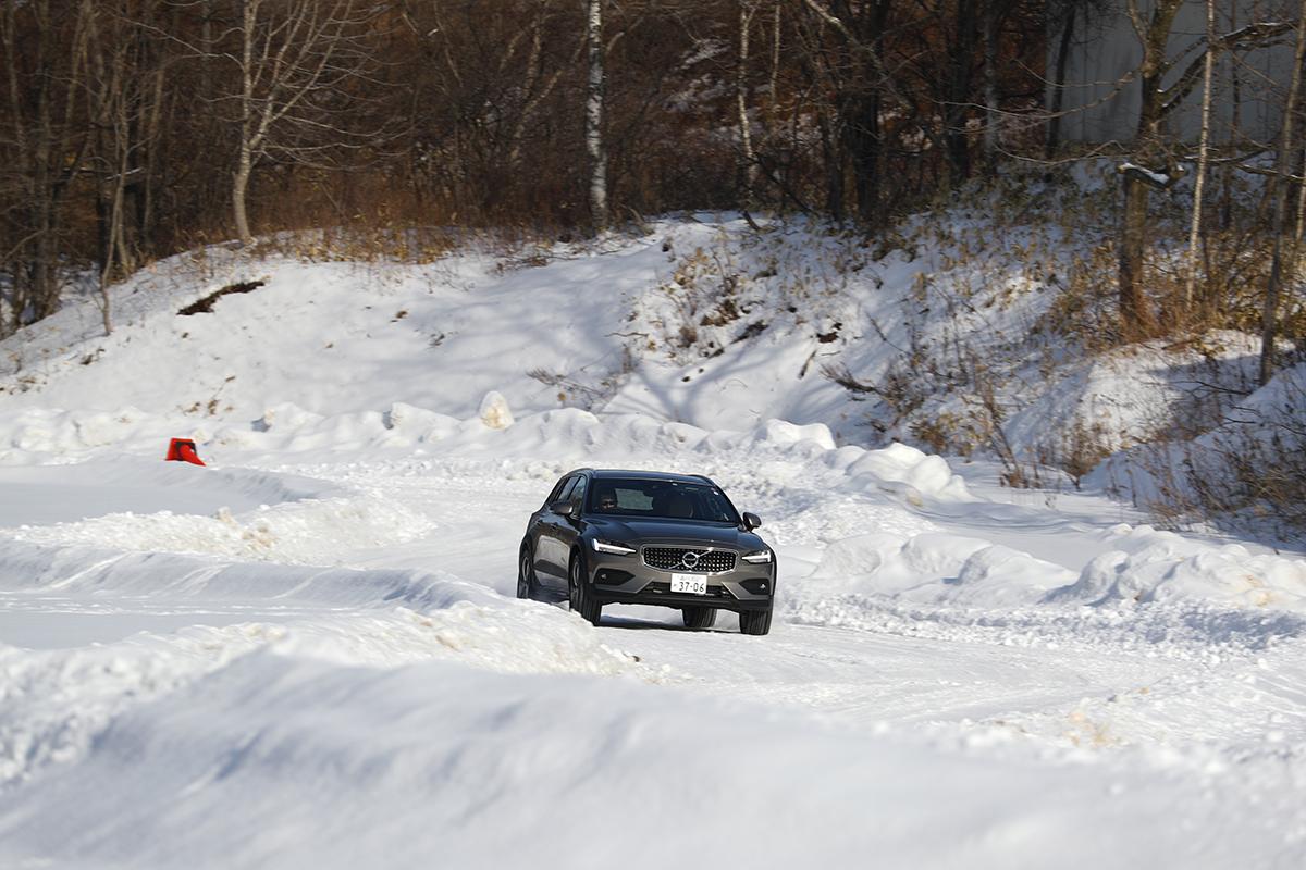 ボルボV60クロスカントリー雪上試乗 〜 画像14