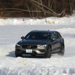 【画像】【試乗】北欧育ちのボルボV60クロスカントリーで雪上ドライブ！　絶対的安心感のなかにも走る楽しみがある 〜 画像16