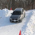 【画像】【試乗】北欧育ちのボルボV60クロスカントリーで雪上ドライブ！　絶対的安心感のなかにも走る楽しみがある 〜 画像37