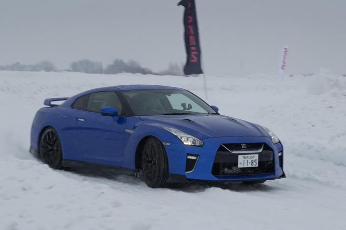 日産車の雪上試乗会