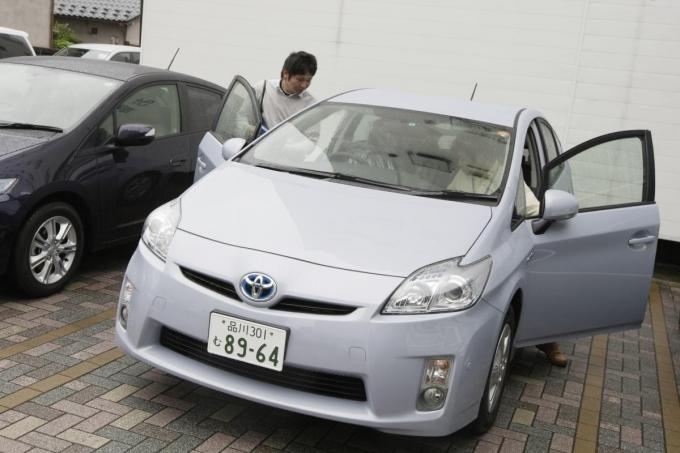 日本とアメリカの新車ディーラーの営業マンの愛車事情