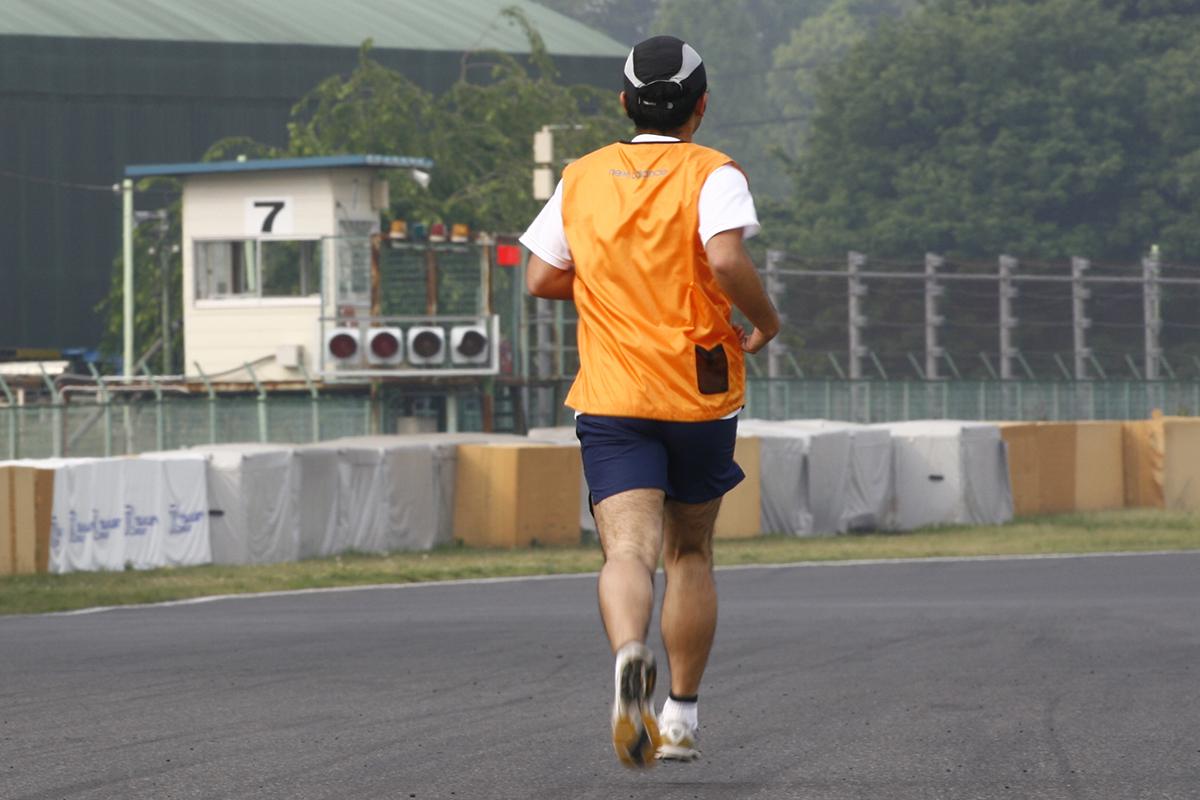 クルマの荷重移動 〜 画像1